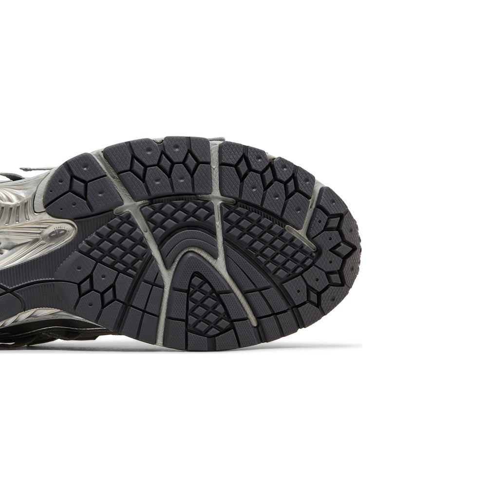 new_balance_1906a_grey_silver_metallic_2024_15