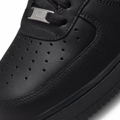 air_force_1_low_07_black_black_2022_8