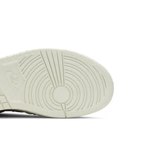 Air-Jordan-1-Mid-W-‘Burgundy-Dusty-Pink’-8