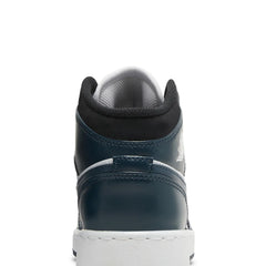 Air-Jordan-1-Mid-‘Armory-Navy’-GS-back-close-up