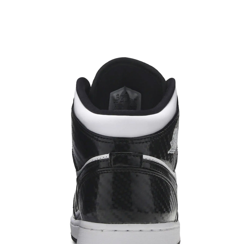Air-Jordan-1-Mid-‘Carbon-Fiber-All-Star’-GS-back-close-up