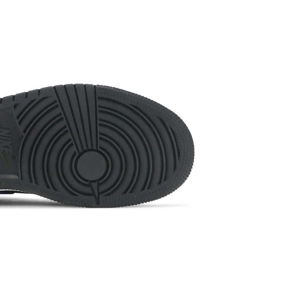 Air-Jordan-1-Mid-‘Hyper-Royal’-GS-sole-close-up