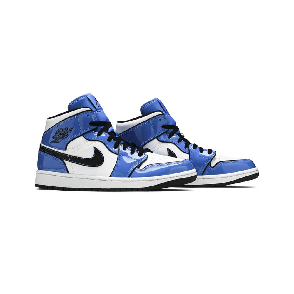 Air-Jordan-1-Mid-‘Signal-Blue’-2
