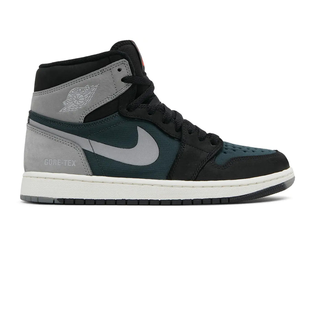 Air-Jordan-1-Retro-High-Element-Gore-Tex-Black-Particle-Grey-2021-1