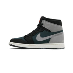 Air-Jordan-1-Retro-High-Element-Gore-Tex-Black-Particle-Grey-2021-3