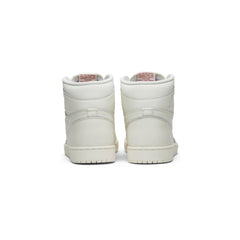 Air-Jordan-1-Retro-High-OG-‘Sail’-(2017)-4