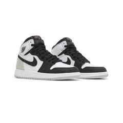 Air-Jordan-1-Retro-High-OG-‘Stage-Haze’-GS-(2022)-front-side
