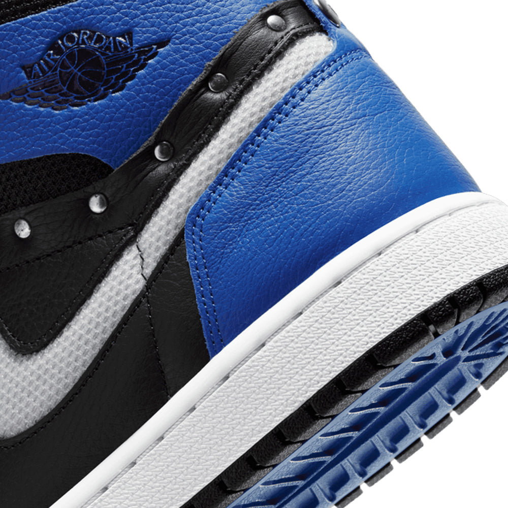 Air-Jordan-1-Zoom-W-‘Sisterhood’-heel-close-up