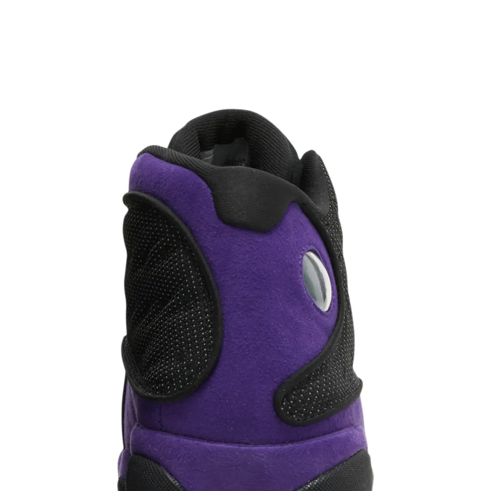 Air-Jordan-13-Retro-‘Court-Purple’-(2022)-bacl-close-up