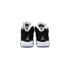 Air-Jordan-5-‘Oreo’-(2021)-back