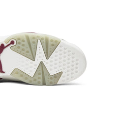 Air-Jordan-6-Retro-‘Maroon’-(2015)-9