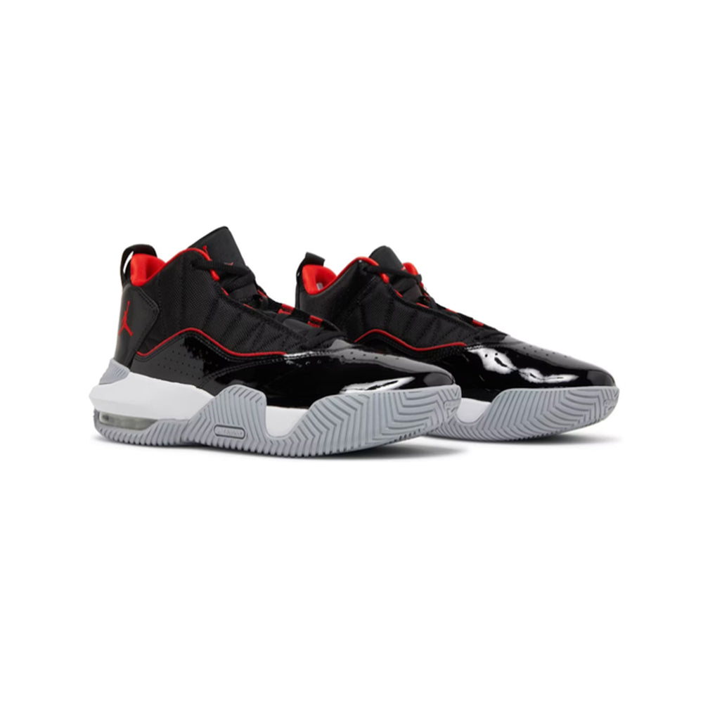 Air-Jordan-Stay-Loyal-‘Bred’-front-side