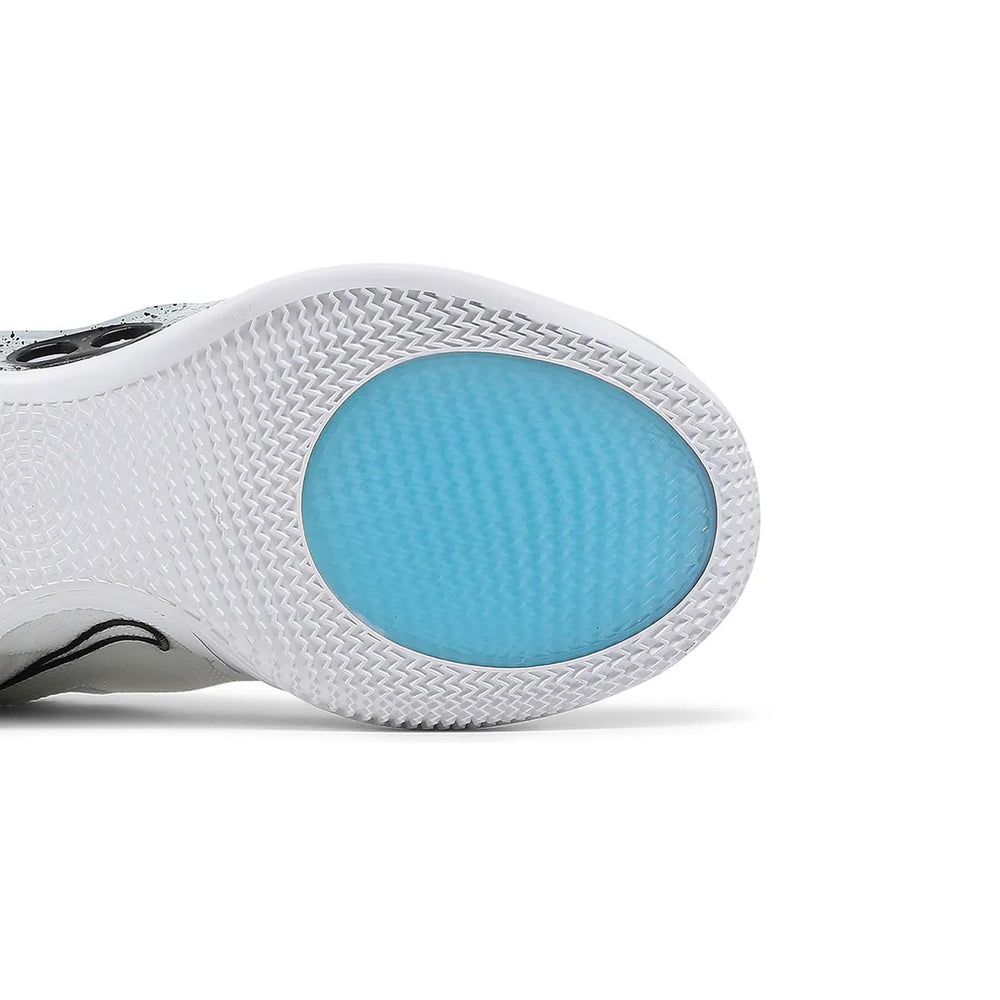 Nike-Adapt-BB-2.0-‘Oreo’-AU-Charger-8