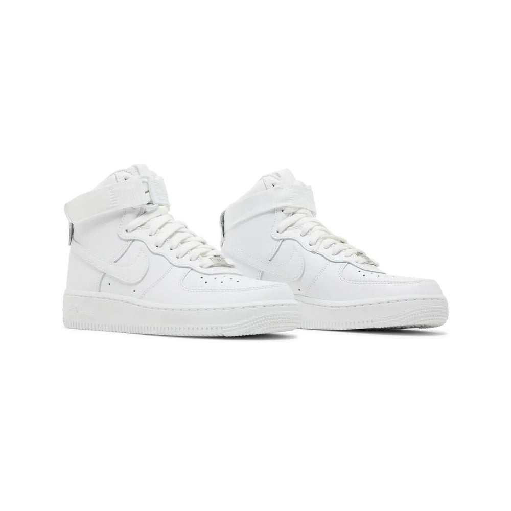 Nike-Air-Force-1-High-’07-‘Triple-White’-(2014)-2