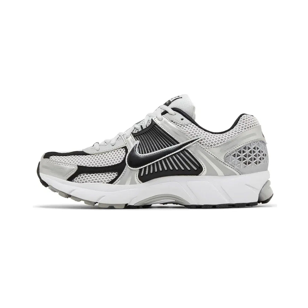Nike-Air-Zoom-Vomero-5-Metallic-Silver-Black-3
