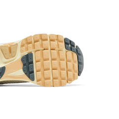 Nike-Air-Zoom-Vomero-5-Summit-White-Pure-Platinum-Women’s-2024-6