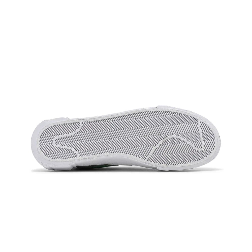 Nike-Blazer-Low-X-Sacai-‘Medium-Grey-Classic-Green’-5