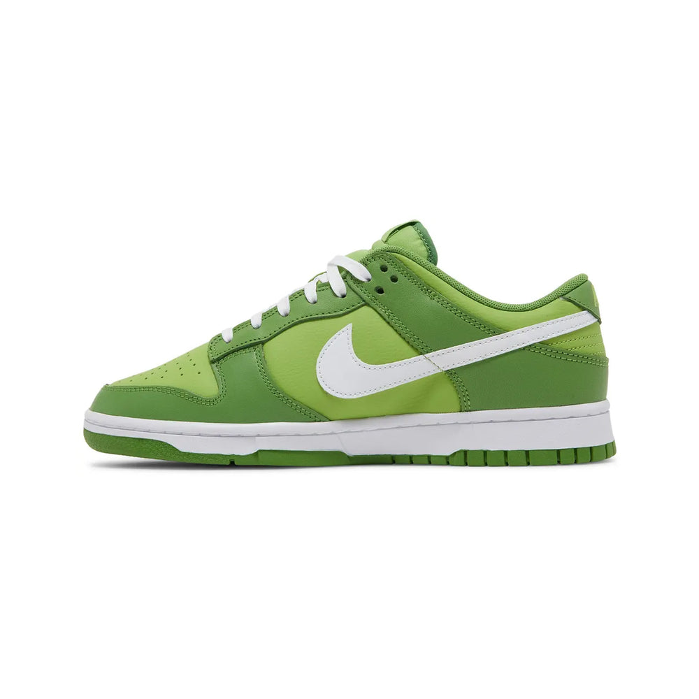 Nike-Dunk-Low-‘Chlorophyll’-(2022)-3