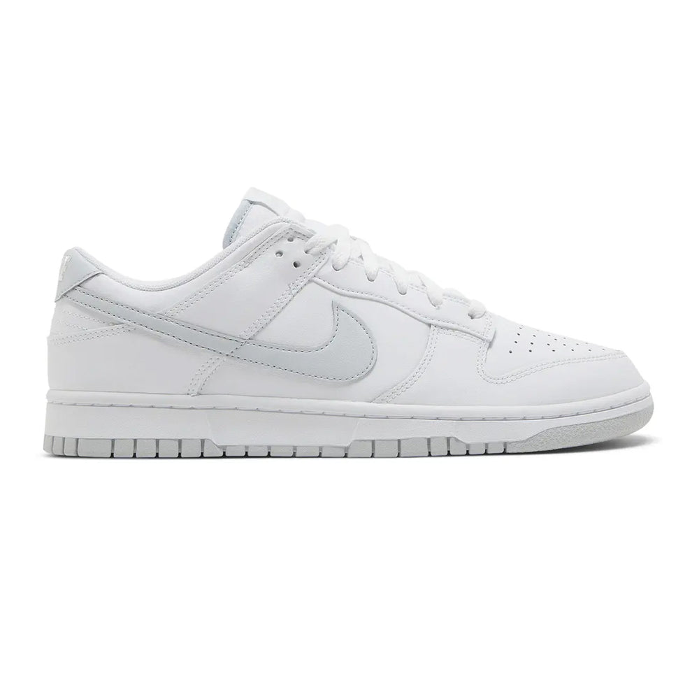 Nike-Dunk-Low-‘Pure-Platinum-Grey’-1