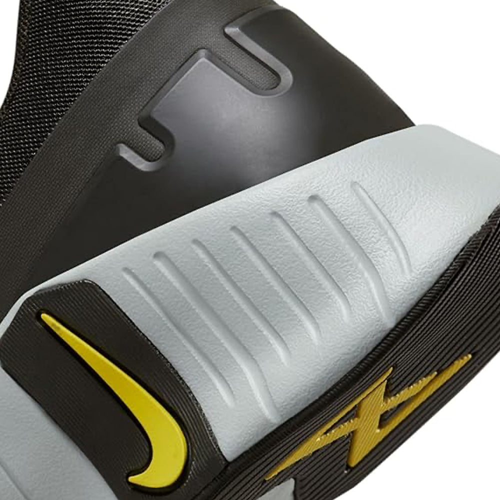 Nike-Free-Metcon-5-‘Sequoia-High-Voltage’-(2023)-heel-close-up