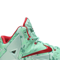 Nike-LeBron-11-‘Christmas’-(2013)-6