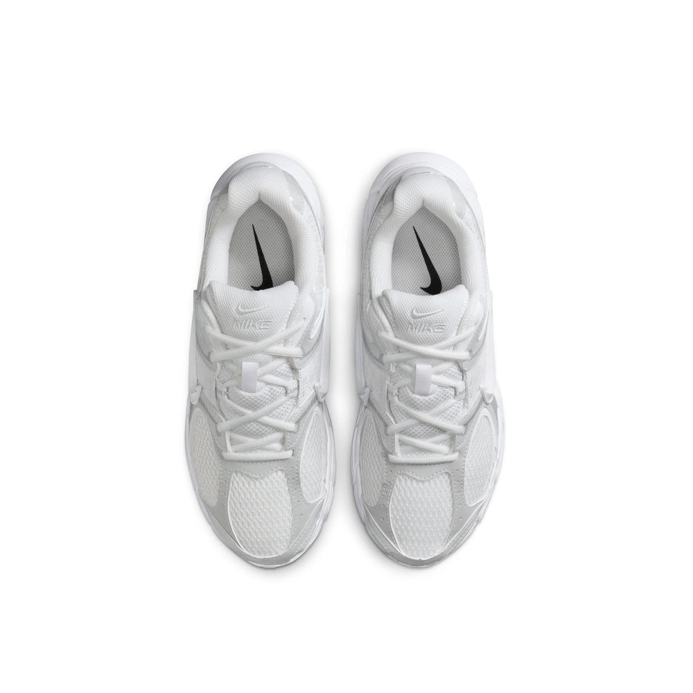 nike_v5_rnr_white_metallic_silver_2025_4