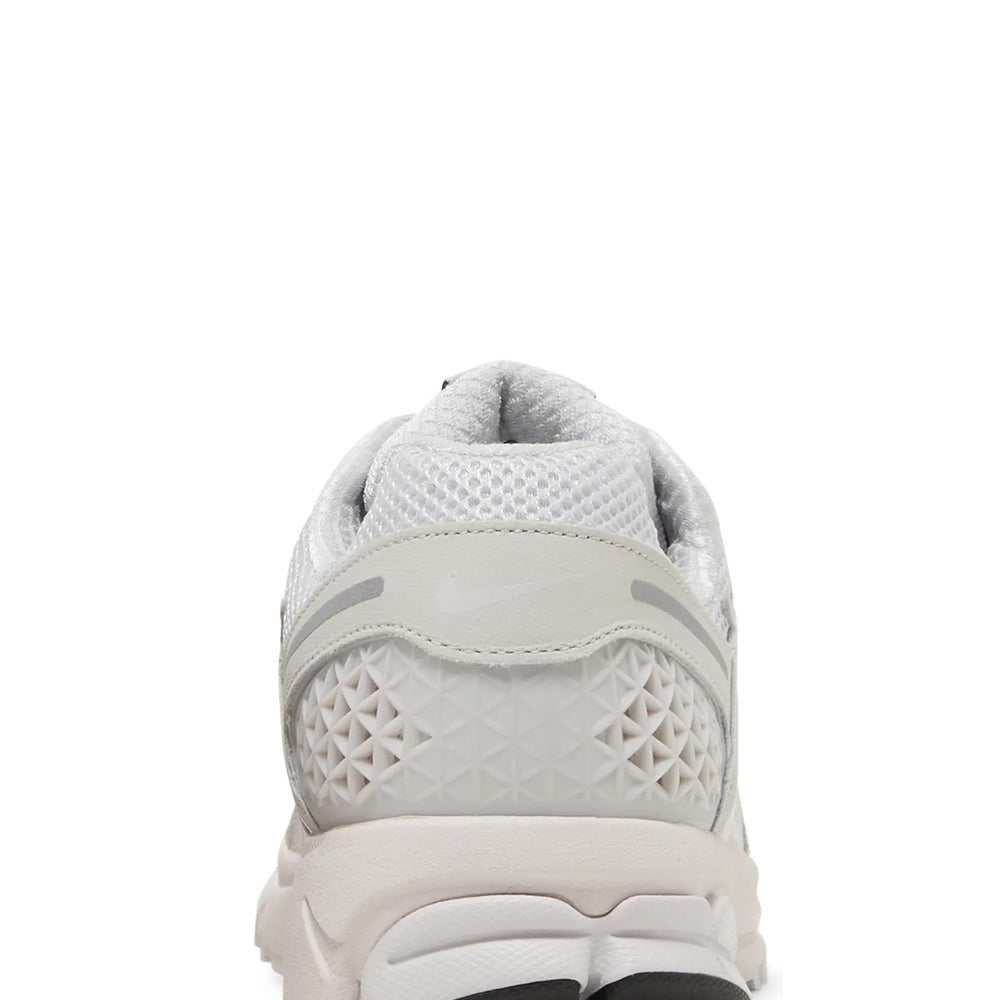 Nike-Zoom-Vomero-5-SP-‘Vast-Grey’-(2022)-8