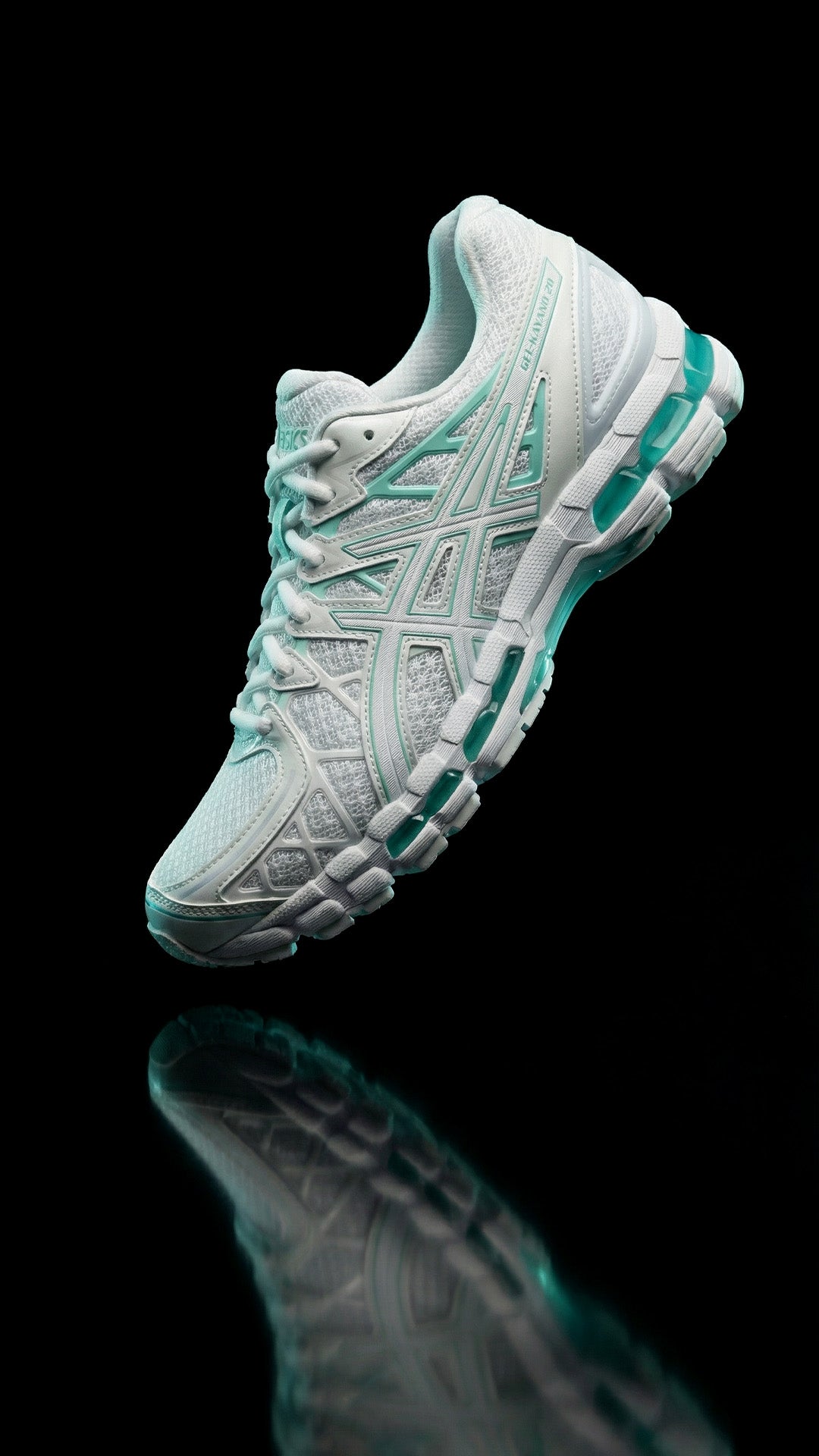 ASICS Gel-Kayano 20: Why the Reissued Runner Is Everywhere in 2026