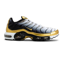 air_max_tn_plus_white_black_metallic_gold_2020_1