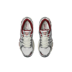 asics_gel_kayano_121_silver_burgundy_2025_7