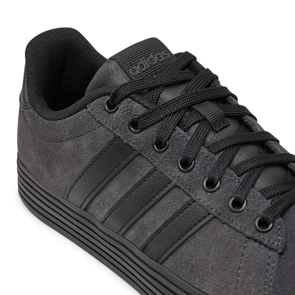 adidas_daily_40_core_black_carbon_5
