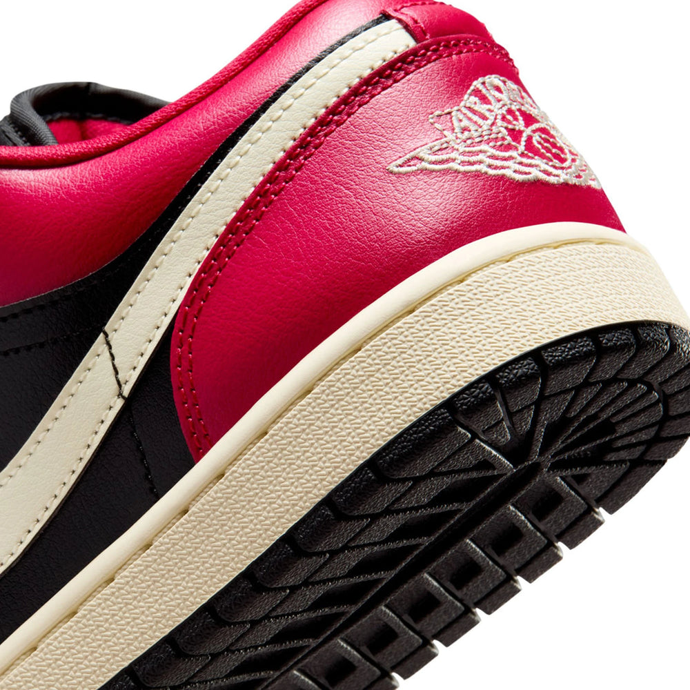 air_jordan_1_low_mystic_hibiscus_black_womens_2025_8