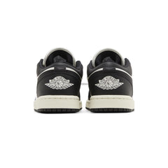 Air-Jordan-1-Low-SE-Vintage-Panda-W-2023