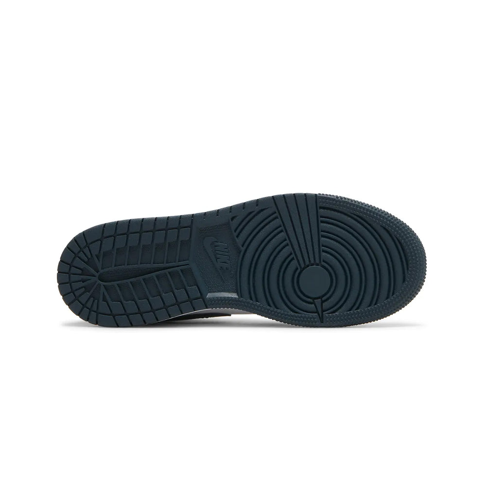 Air-Jordan-1-Mid-‘Armory-Navy’-GS-sole