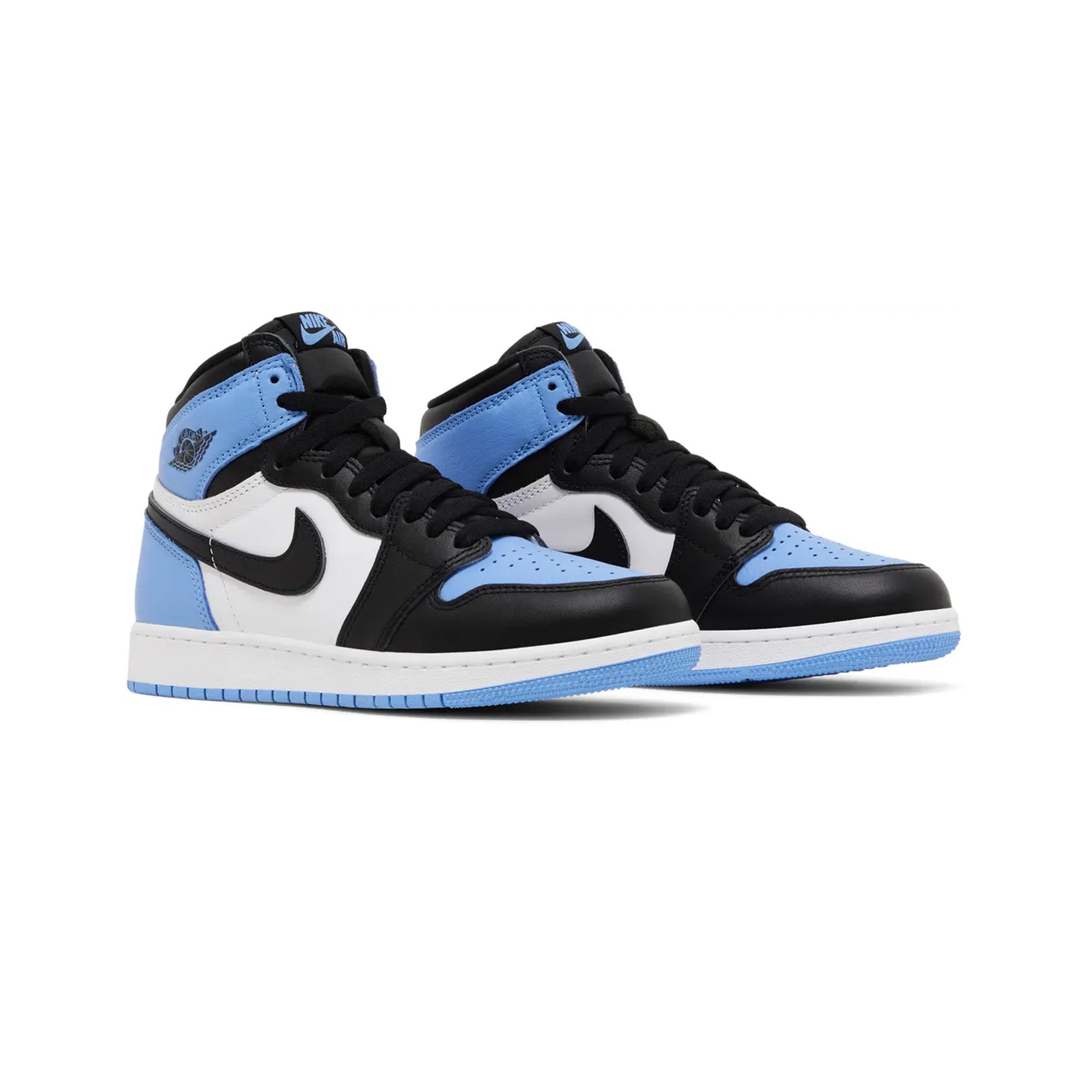 Air-Jordan-1-Retro-High-OG-‘UNC-Toe’-GS-(2023)-front-side