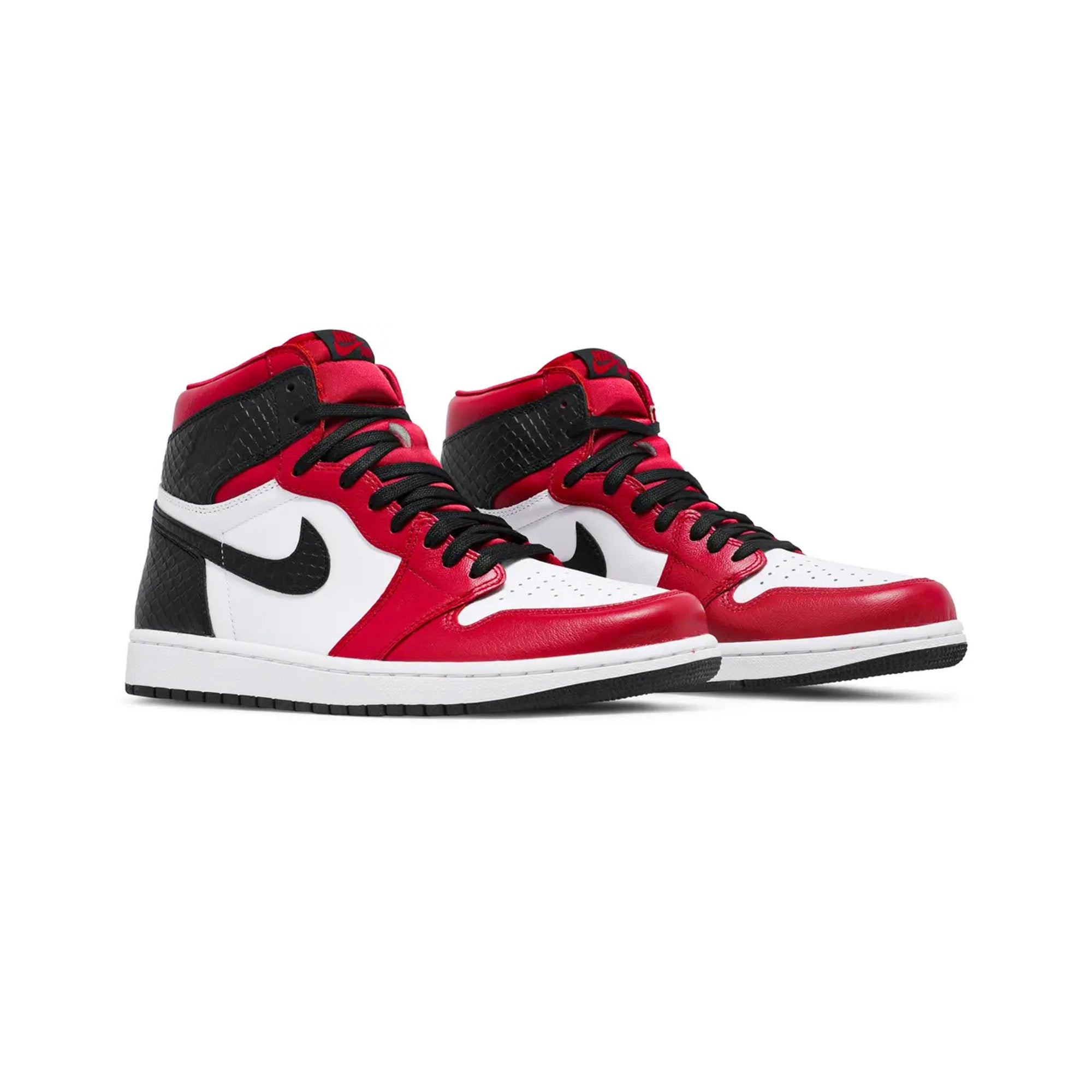 Air-Jordan-1-Retro-High-‘Satin-Snake-Chicago’-TD-(2020)-front-side