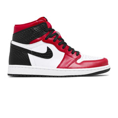 Air-Jordan-1-Retro-High-‘Satin-Snake-Chicago’-TD-(2020)-side