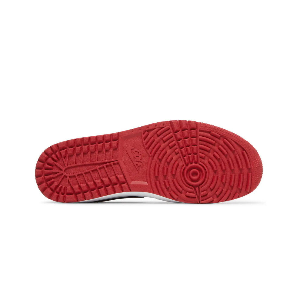 Air-Jordan-1-Retro-Low-Golf-‘Chicago’-(2021)-sole-close-up
