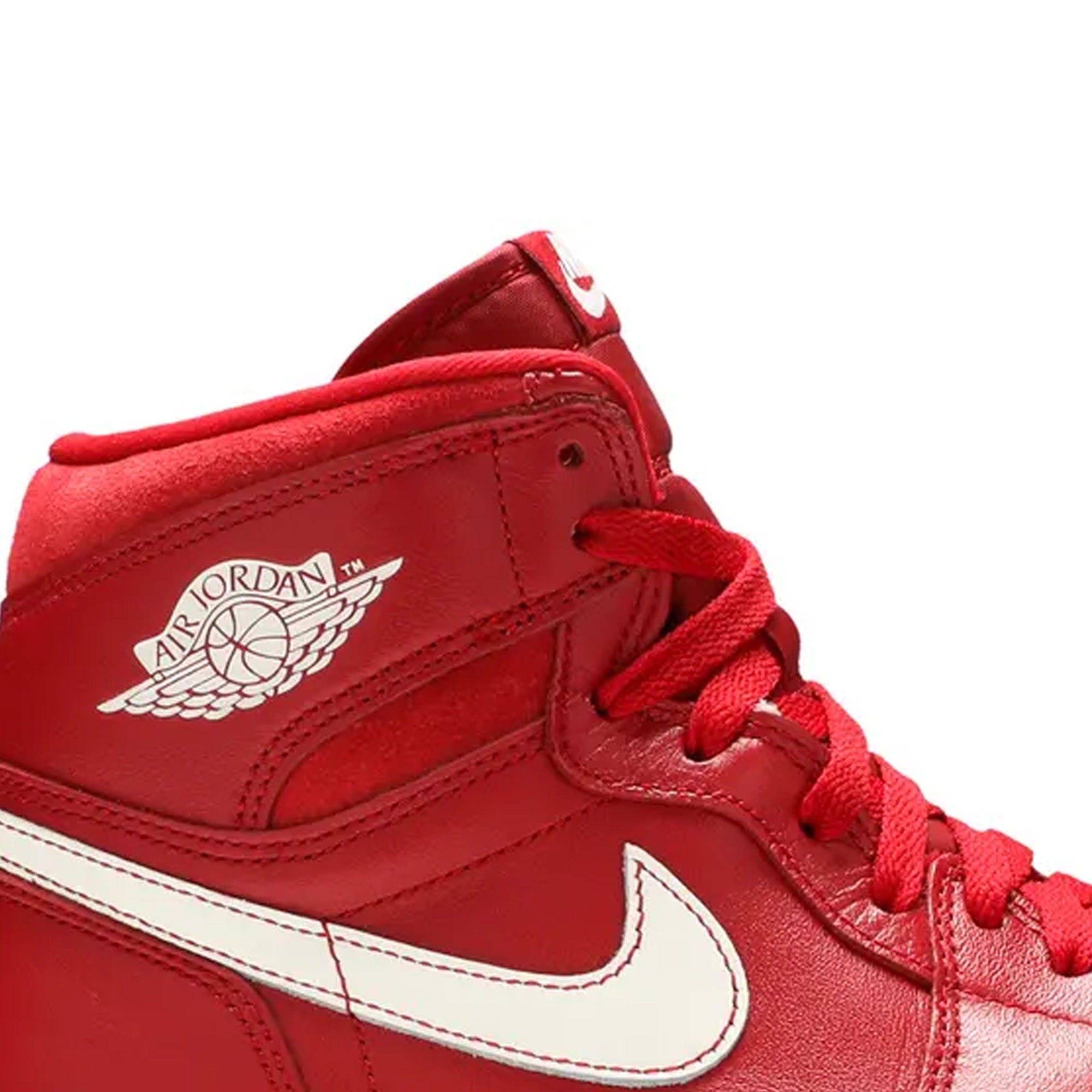 Air-Jordan-1-Retro-‘Gym-Red’-(2014)-5