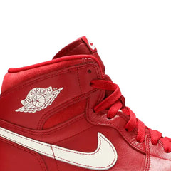 Air-Jordan-1-Retro-‘Gym-Red’-(2014)-5