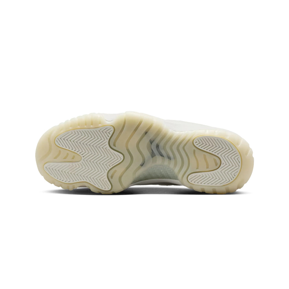 air_jordan_11_retro_pearl_womens_2025_6