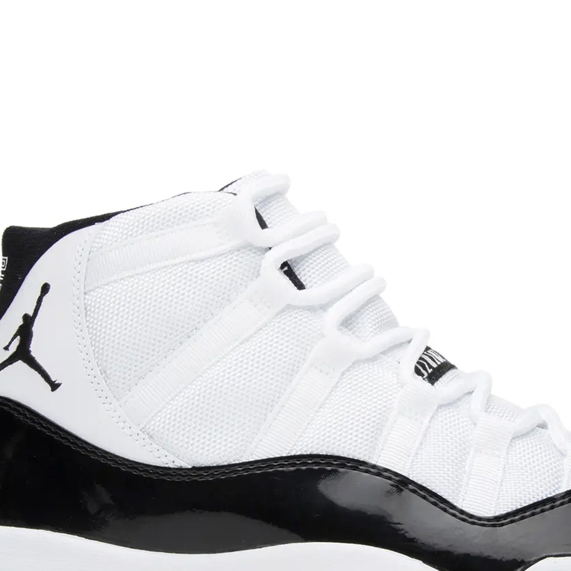 Air-Jordan-11-Retro-_Concord_-_2011_-side-close-up