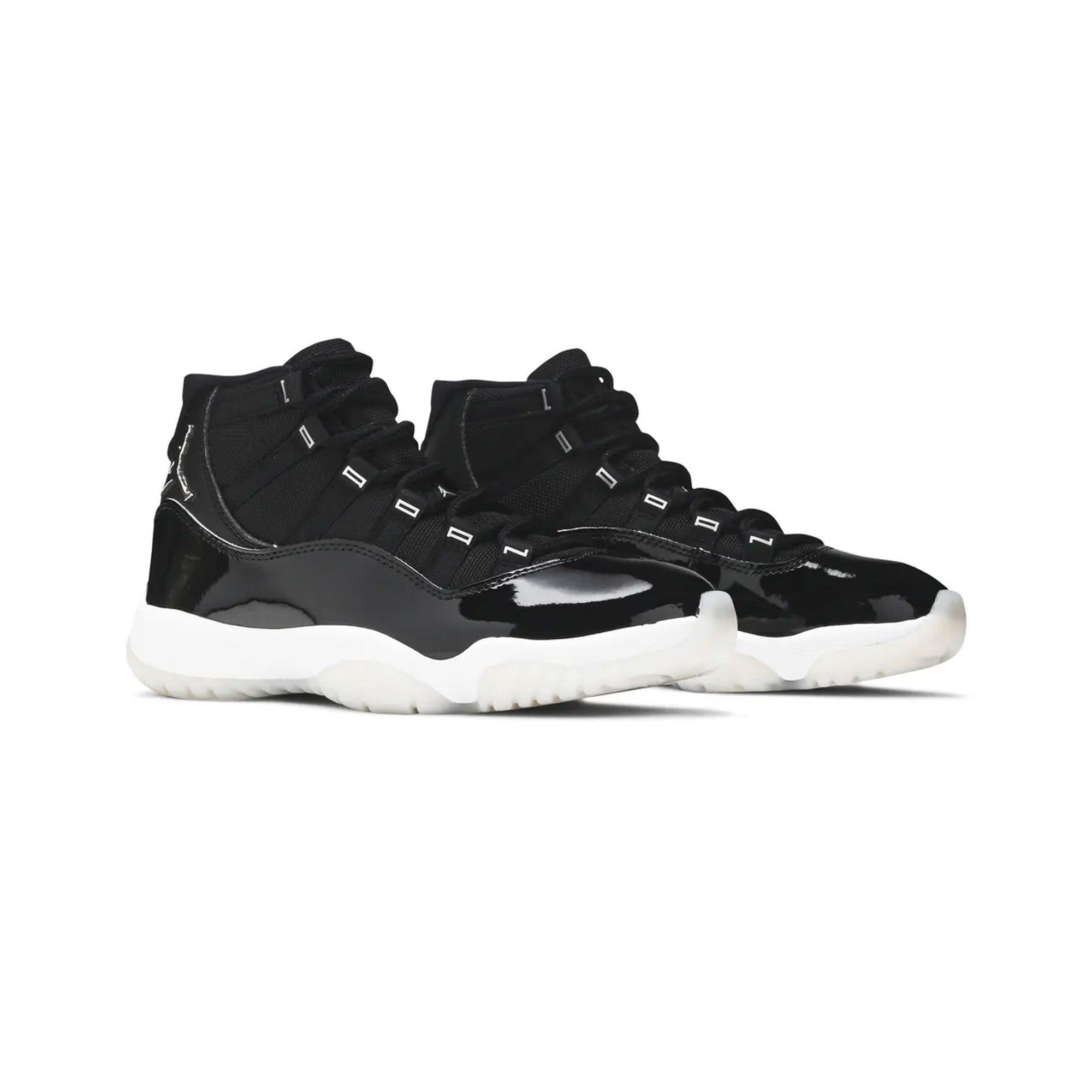 Air-Jordan-11-Wmns-‘Jubilee-25th-Anniversary’-front-side