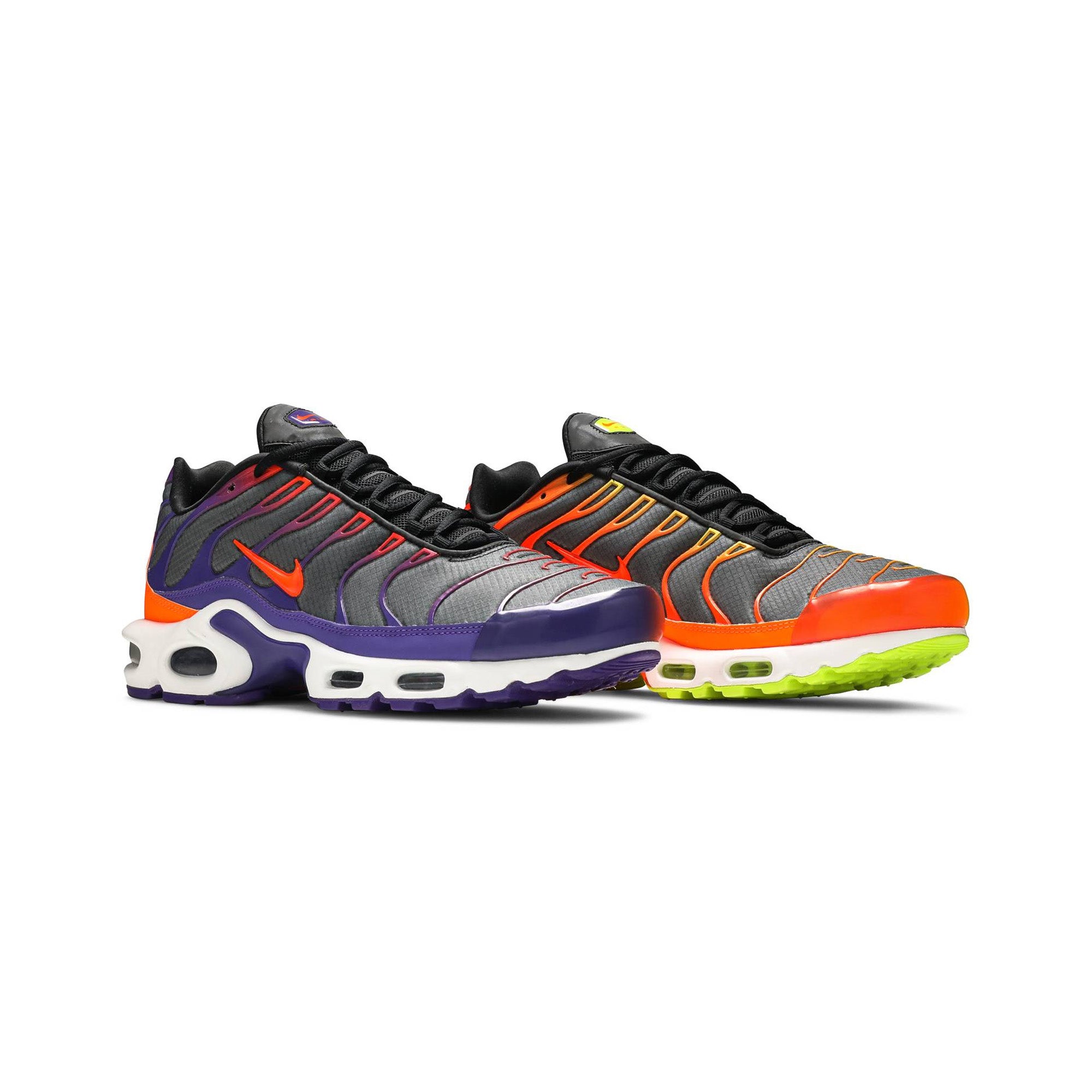 Air-Max-Plus-TN-'Dark-Colour-Flip'-CI5924-061-front-side