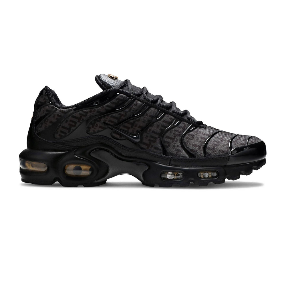 air_max_tn_plus_black_repeat_logo_2020_1