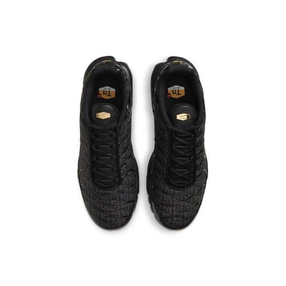 air_max_tn_plus_black_repeat_logo_2020_5