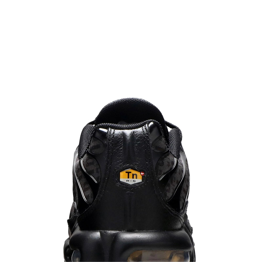 air_max_tn_plus_black_repeat_logo_2020_7