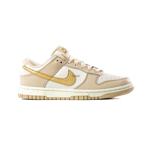 Dunk-Low-Phantom-Metallic-Gold-Gold-Swoosh-W-2022