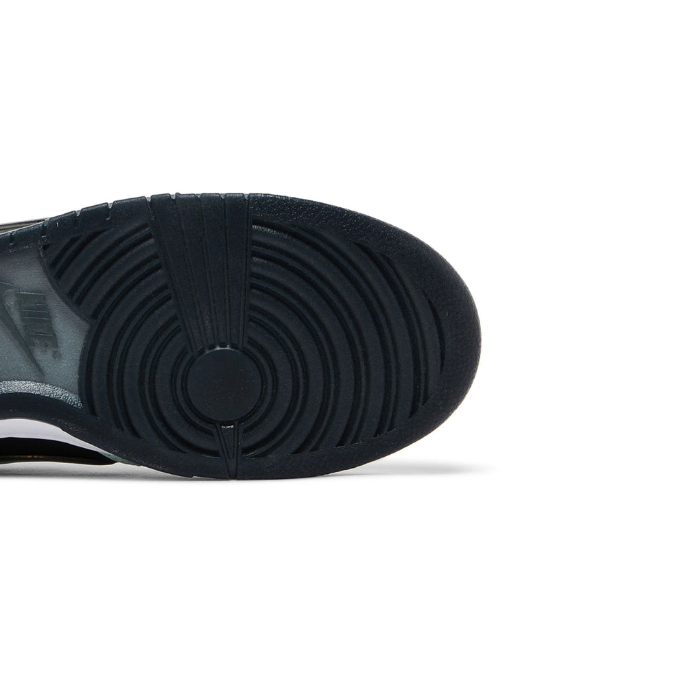 dunk_low_retro_premium_dark_smoke_grey_barely_green_2024_8