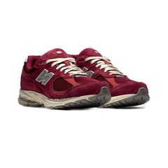 NEW-BALANCE-2002R-'Bordeaux'-(2021)-front-side